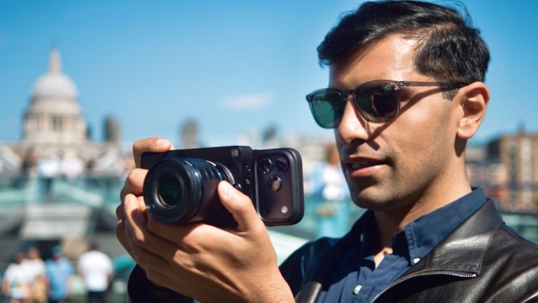 The Caira AI camera system: a smartphone attached to its Micro Four Thirds lens module. Photo: Camera Intelligence, via PetaPixel